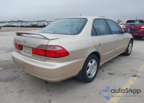 2000 Honda Accord 3.0 Ex z USA, uszkodzony, nr VIN 1HGCG1656YA006720